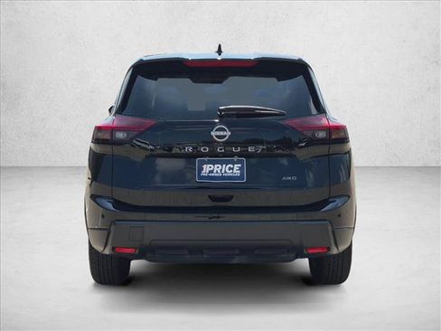 Used 2024 Nissan Rogue S AWD/4WD image 6