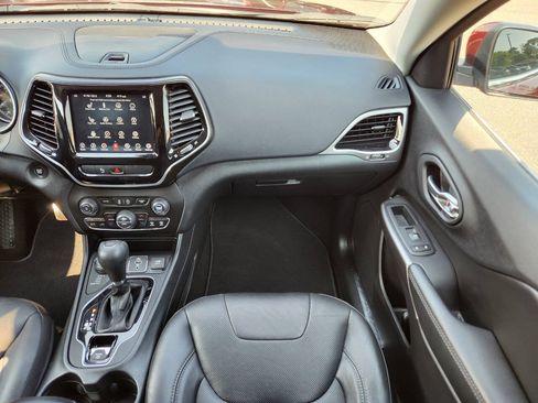 Used 2020 Jeep Cherokee Limited AWD/4WD image 17