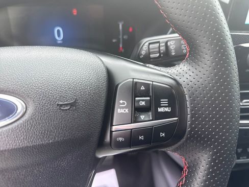 Used 2025 Ford Escape ST-Line AWD/4WD image 25