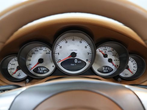 Used 2009 Porsche 911 Carrera S RWD image 34
