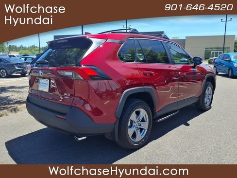 Used 2025 Toyota RAV4 XLE w/ Convenience Package AWD/4WD image 5