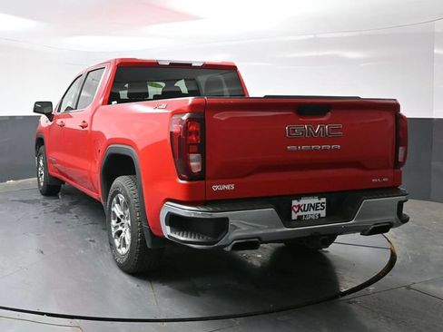Used 2023 GMC Sierra 1500 SLE AWD/4WD image 2