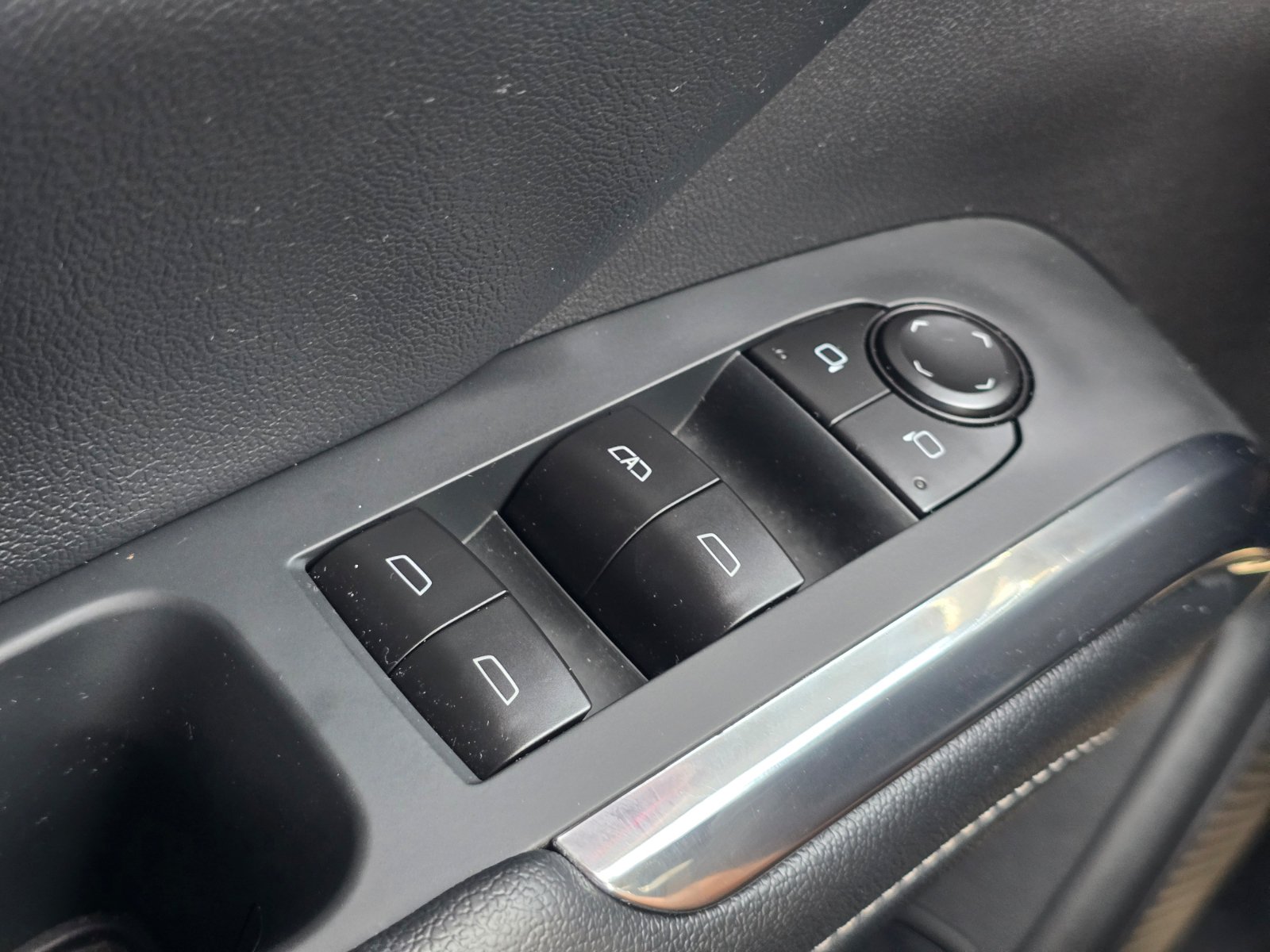 Used 2026 Chevrolet Traverse LT AWD/4WD image 24