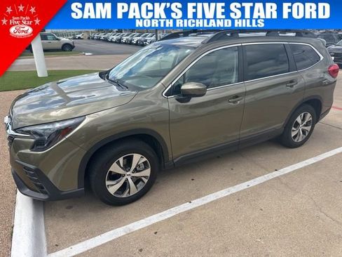 Used 2024 Subaru Ascent Premium w/ Convenience Package image 1