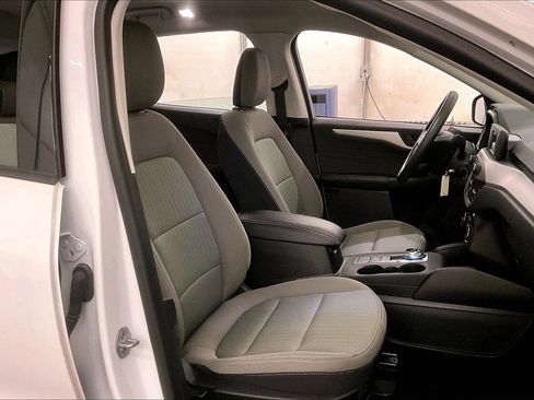 Used 2022 Ford Escape S image 7
