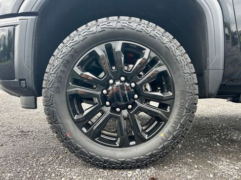 Used 2025 GMC Sierra 2500 Denali AWD/4WD image 12
