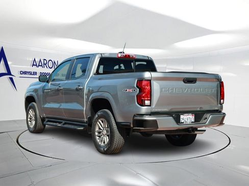 Used 2023 Chevrolet Colorado LT w/ LT Convenience Package II image 2