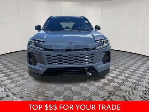 Used 2026 Toyota RAV4 SE w/ Convenience Package AWD/4WD image 2