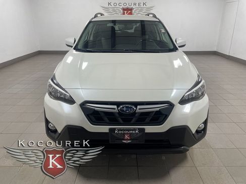 Used 2023 Subaru Crosstrek 2.0i Premium image 2