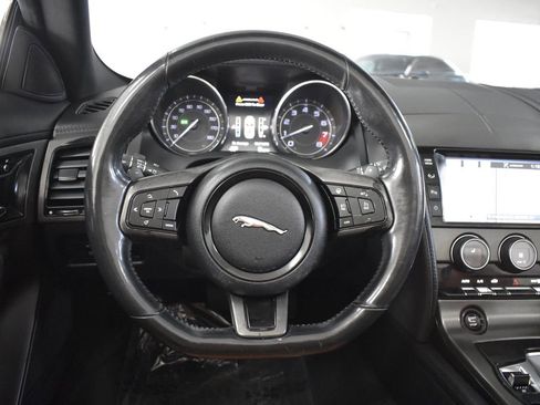 Used 2014 Jaguar F-TYPE image 15