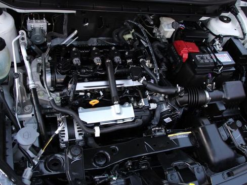 Certified 2025 Nissan Kicks Play S image 34