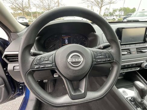Used 2023 Nissan Altima 2.5 S image 18
