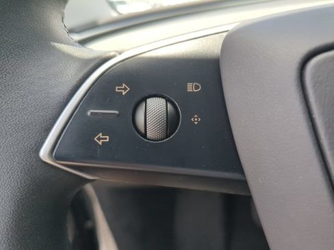 Used 2024 Tesla Model 3 Standard Range RWD image 31