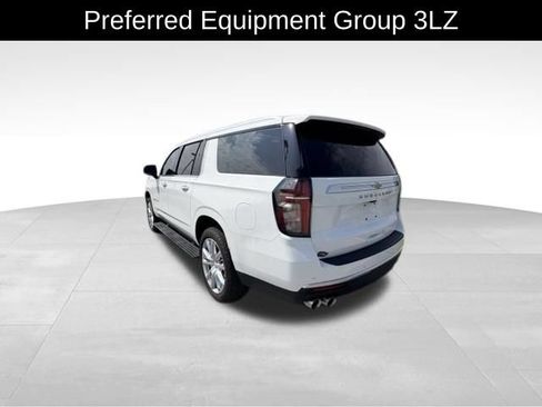 Used 2024 Chevrolet Suburban High Country AWD/4WD image 5
