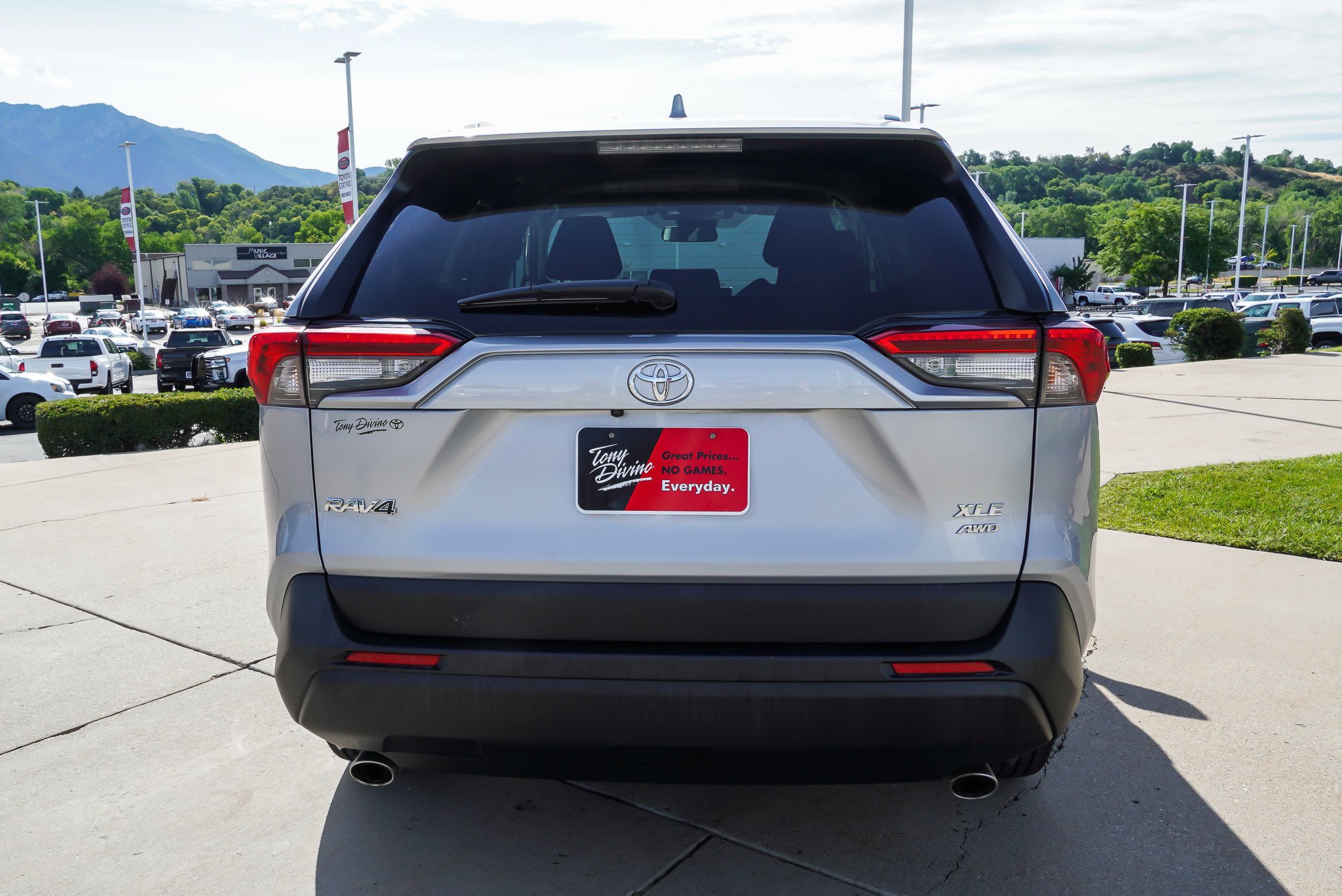 Certified 2025 Toyota RAV4 XLE AWD/4WD image 7