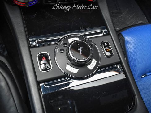 Used 2018 Rolls-Royce Wraith image 19