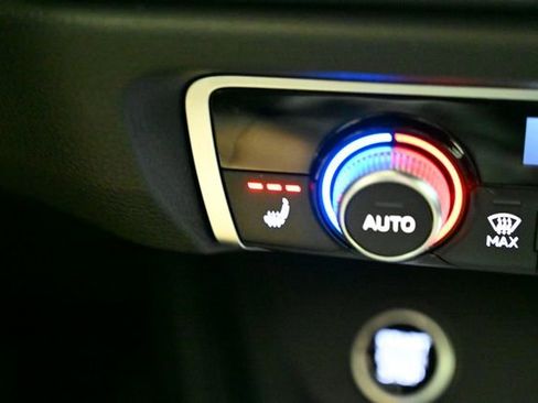 Used 2023 Audi Q3 2.0T Premium image 31