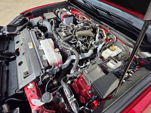 Used 2025 Toyota Tacoma Limited image 36