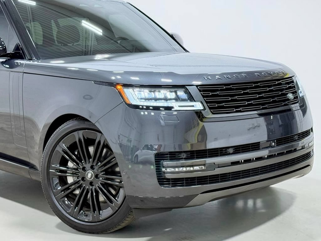 Used 2025 Land Rover Range Rover Long Wheelbase SE AWD/4WD image 6