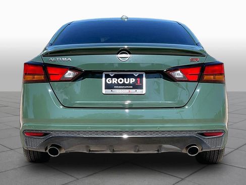 Used 2025 Nissan Altima 2.5 SR w/ SR Premium Package FWD image 5