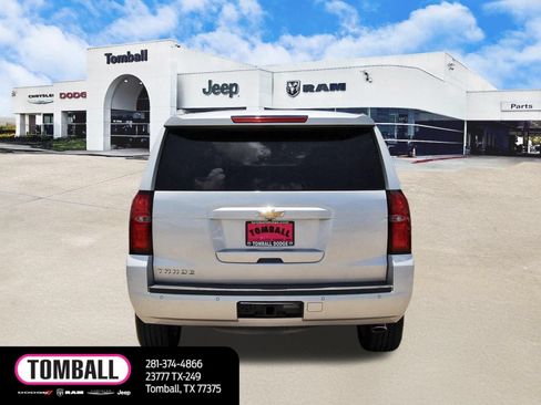 Used 2019 Chevrolet Tahoe LT w/ LT Signature Package AWD/4WD image 6