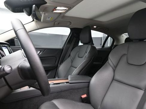Used 2025 Volvo S60 B5 Plus FWD image 10