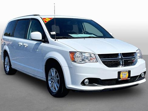 Used 2018 Dodge Grand Caravan SXT FWD image 10