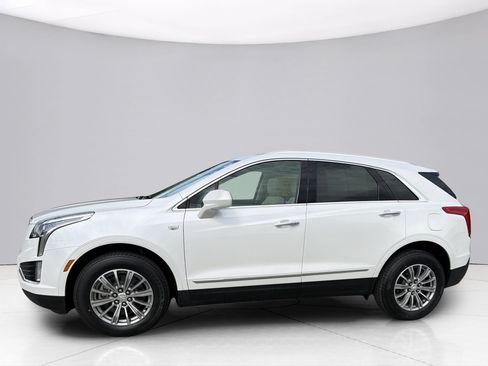 Used 2019 Cadillac XT5 Luxury AWD/4WD image 2