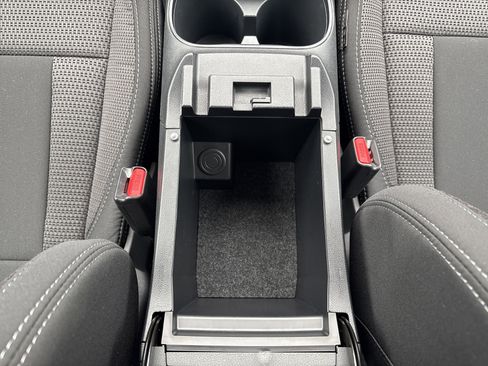 Certified 2025 Subaru Outback image 19