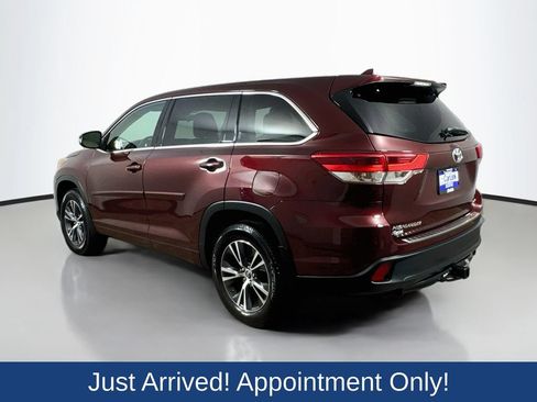 Used 2017 Toyota Highlander Plus w/ Protection Package #3 AWD/4WD image 5