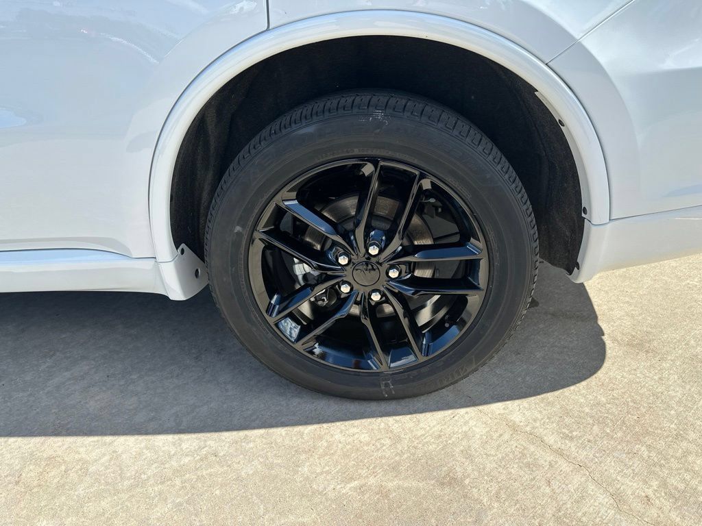 Used 2025 Dodge Durango GT AWD/4WD image 17