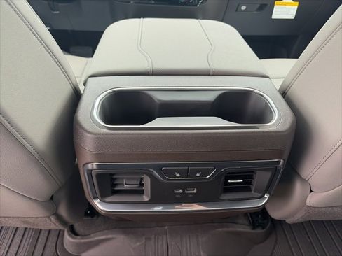 New 2026 GMC Sierra 2500 SLT w/ SLT Premium Package image 13