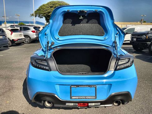 Used 2023 Toyota GR86 Premium RWD image 20