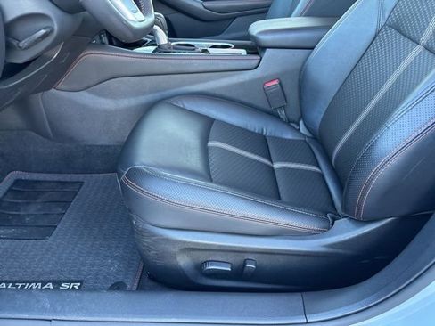 Certified 2024 Nissan Altima 2.5 SR image 12