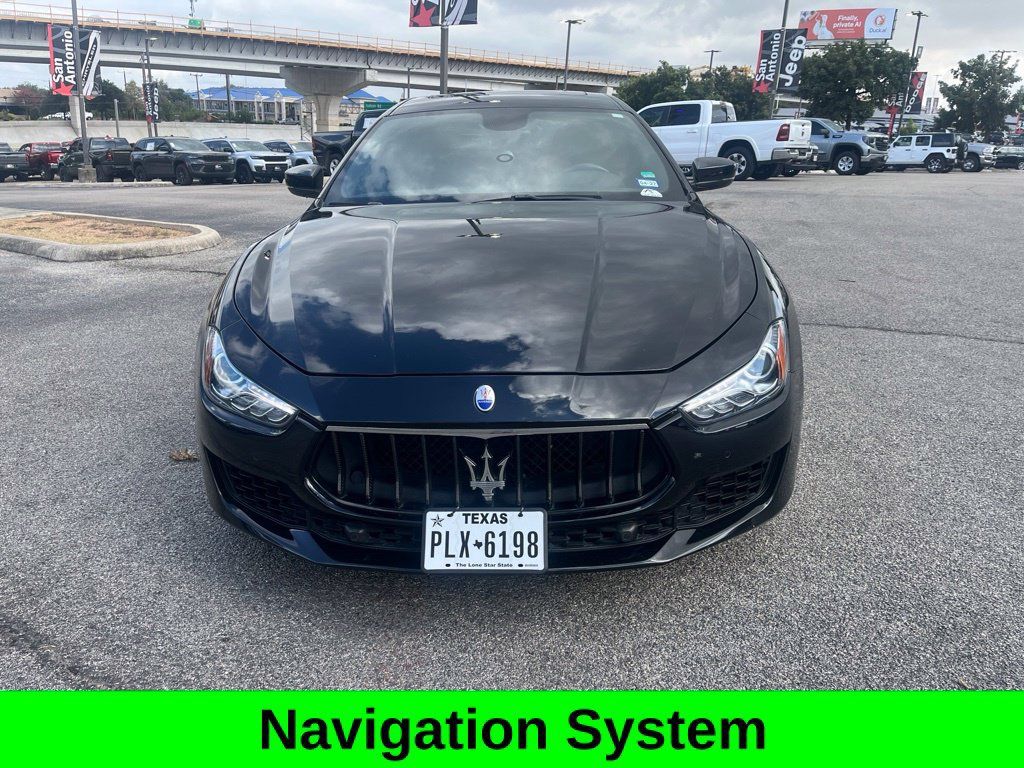 Used 2018 Maserati Ghibli RWD image 2