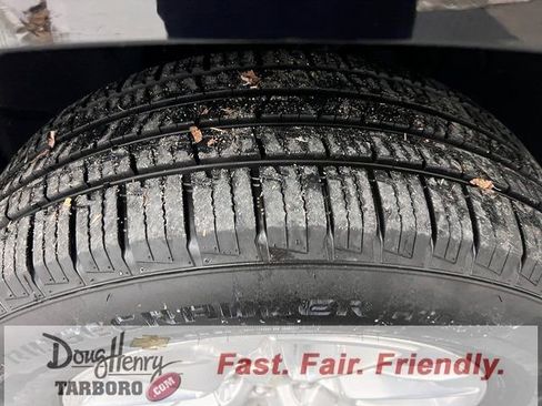 Used 2021 Chevrolet Silverado 1500 LTZ w/ LTZ Premium Package image 18