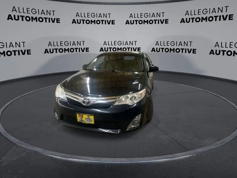 Used 2012 Toyota Camry XLE image 5