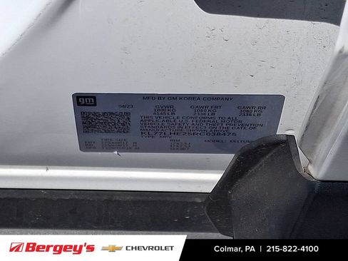 Certified 2024 Chevrolet Trax LT w/ Sunroof Package FWD image 28