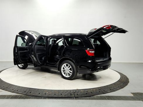 Used 2023 Dodge Durango GT image 13