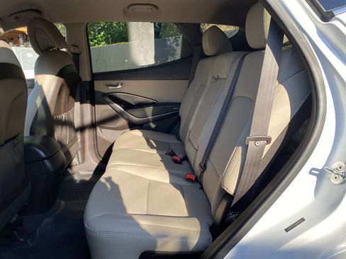 Used 2018 Hyundai Santa Fe Sport 2.0T AWD/4WD image 18
