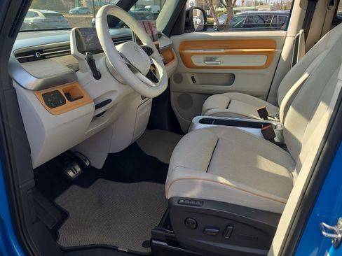 Used 2025 Volkswagen ID. Buzz 1st Edition image 45