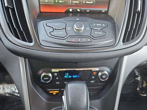 Used 2015 Ford Escape SE w/ Equipment Group 201A image 14