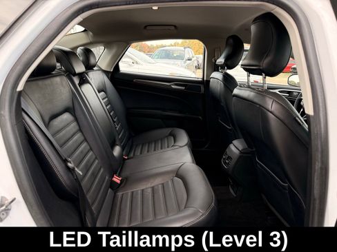 Used 2017 Ford Fusion SE w/ Equipment Group 602A image 17