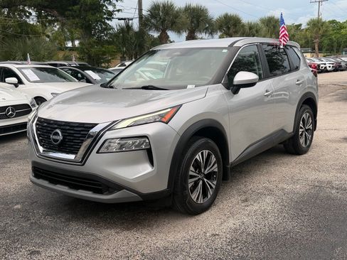 Certified 2023 Nissan Rogue SV FWD image 3