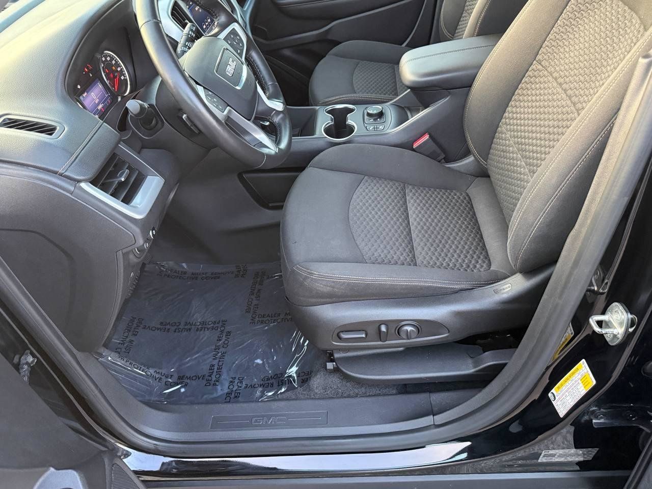 Used 2020 GMC Terrain SLE w/ Driver Convenience Package FWD image 17