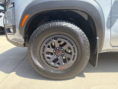Certified 2025 Nissan Frontier PRO-4X w/ Tow Package