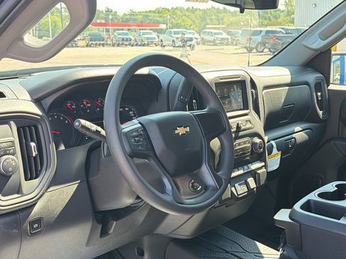 New 2026 Chevrolet Silverado 1500 Custom RWD image 23