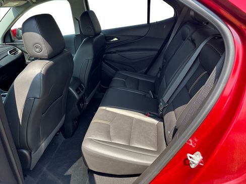 Used 2022 Chevrolet Equinox Premier image 10