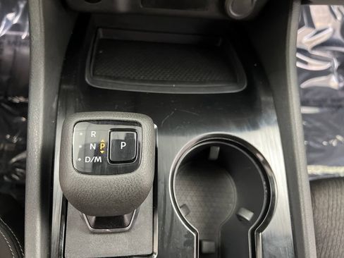 Used 2025 Nissan Rogue SV AWD/4WD image 51