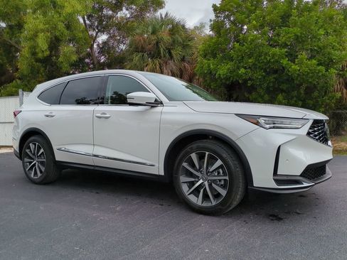 Used 2026 Acura MDX FWD w/ Technology Package image 2